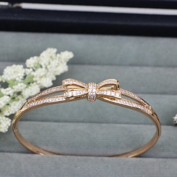 Rose Gold Bow Design Bangle with Sparkling Crystals, XPBL0573 - Picture 9 of 10